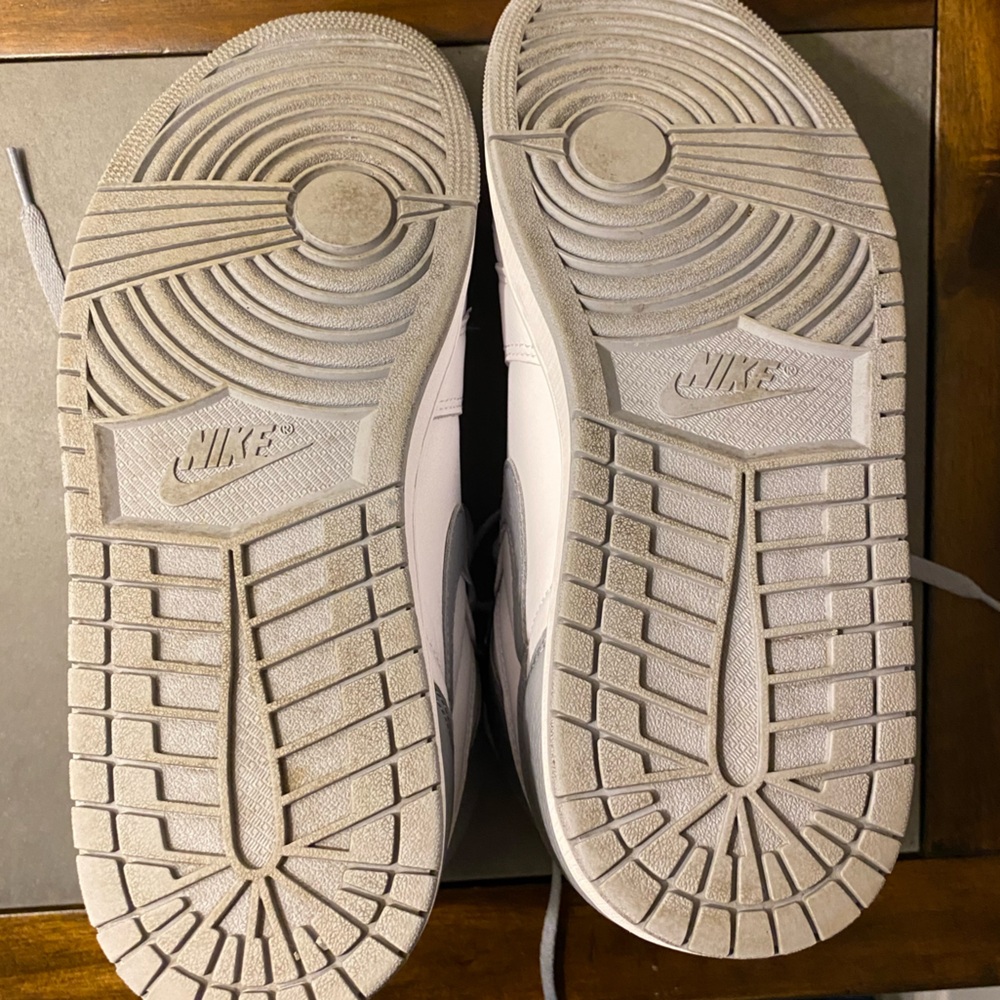 Air Jordan 1 Retro High OG Stealth - Picture 4 of 6